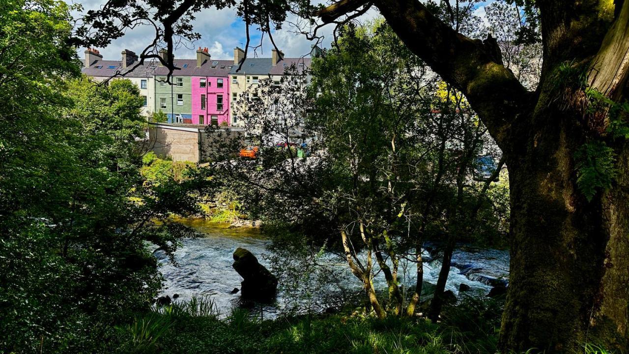 ベセスダSiabod - Snowdonia, North Walesアパートメント エクステリア 写真