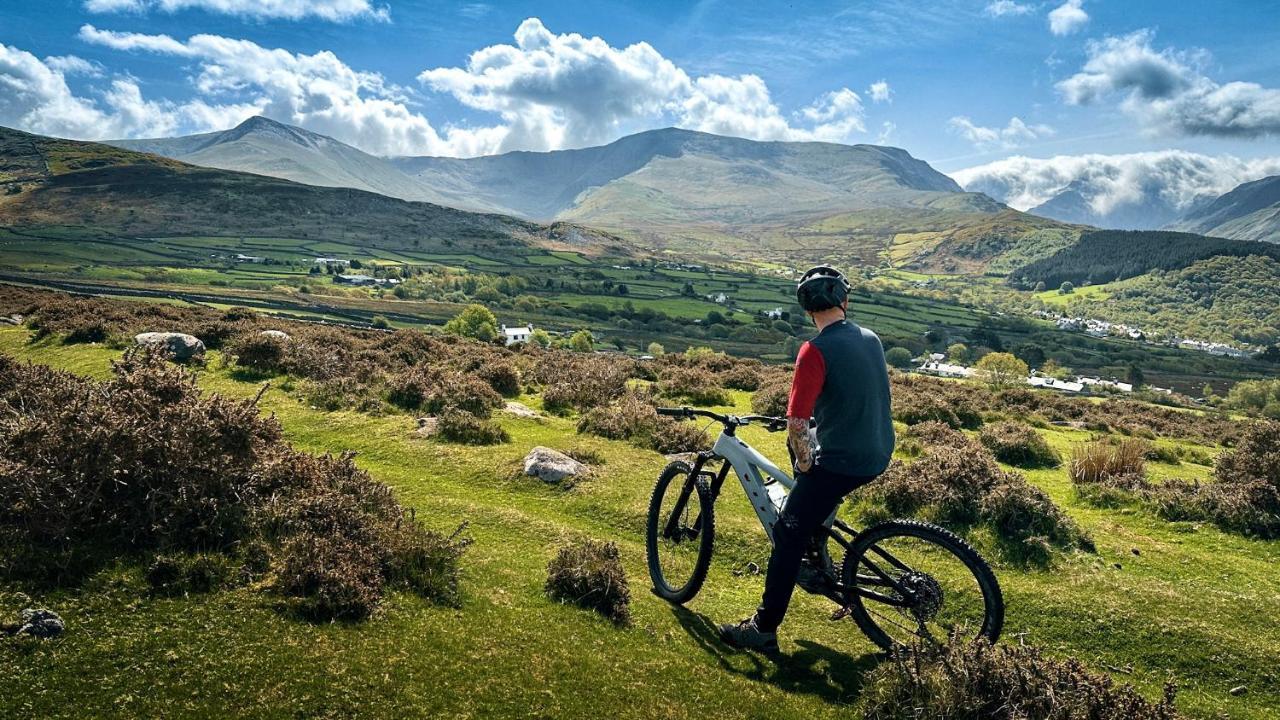 ベセスダSiabod - Snowdonia, North Walesアパートメント エクステリア 写真